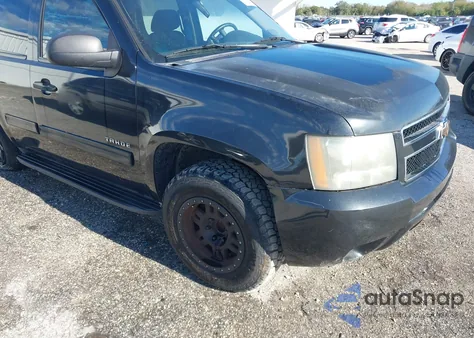 2010 Chevrolet Tahoe Ls z USA, uszkodzony, nr VIN 1GNMCAE38AR239804